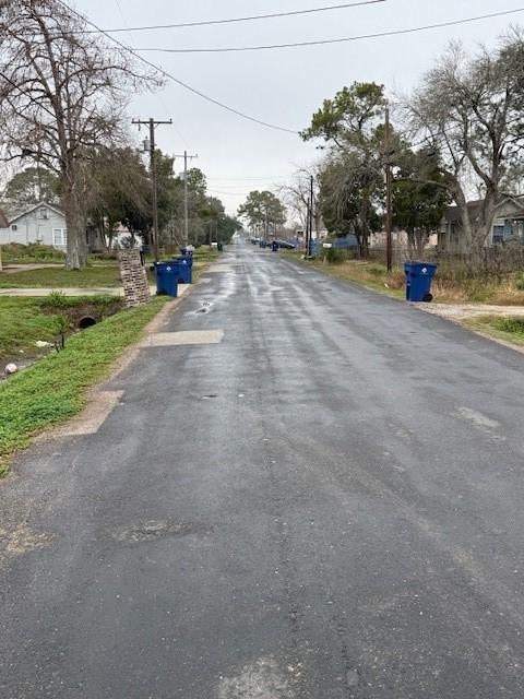 7 N Pine Rd, Texas City, TX 77591 - view of asphalt road