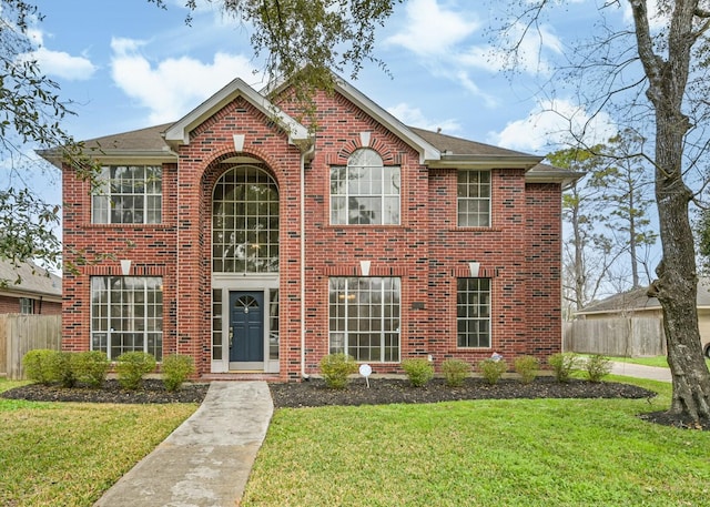 view of front facade with a front lawn