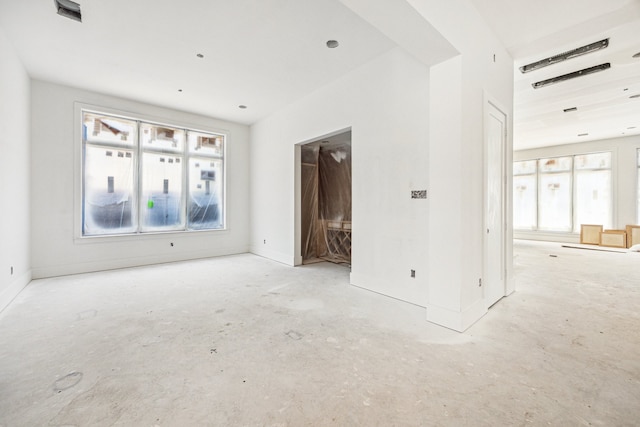 1615 Milford St, Houston, TX 77006 - unfurnished room with healthy amount of natural light and baseboards