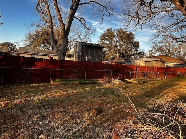 214 Gulf Dr, West Columbia, TX 77486 - view of yard
