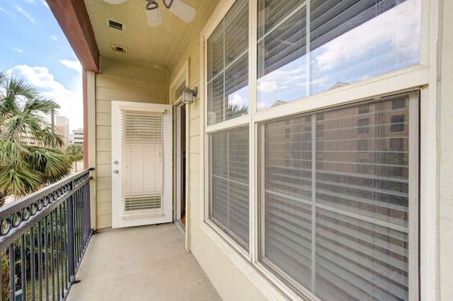 balcony with ceiling fan