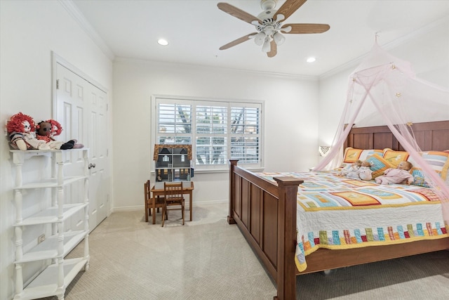 bedroom featuring light carpet, recessed lighting, baseboards, and crown molding