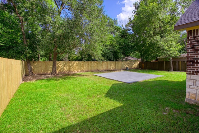 17518 Monsoon Ct, Crosby, TX 77532 - view of yard with a patio area