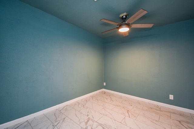 empty room with ceiling fan