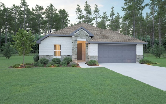 view of front facade featuring a garage and a front lawn