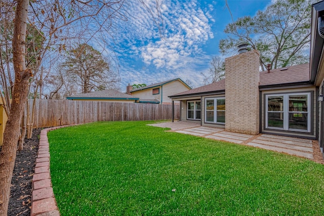 view of yard with a patio