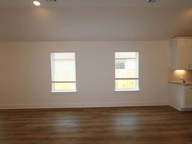 9811 Robard Ridge Ct, Montgomery, TX 77316 - spare room featuring dark wood-style flooring, baseboards, and recessed lighting
