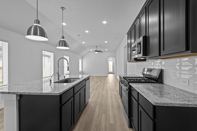 9811 Robard Ridge Ct, Montgomery, TX 77316 - photo 2