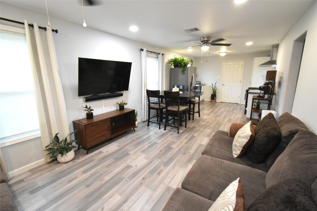 6813 Ave U, Houston, TX 77011 - photo 1