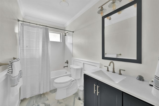 full bathroom featuring shower / tub combo with curtain, vanity, crown molding, and toilet