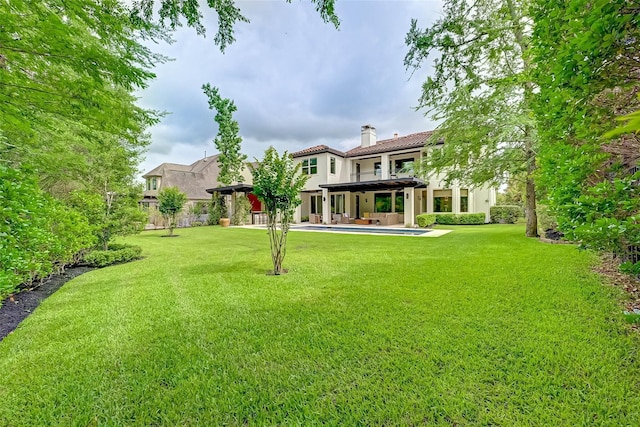 view of yard with a patio area