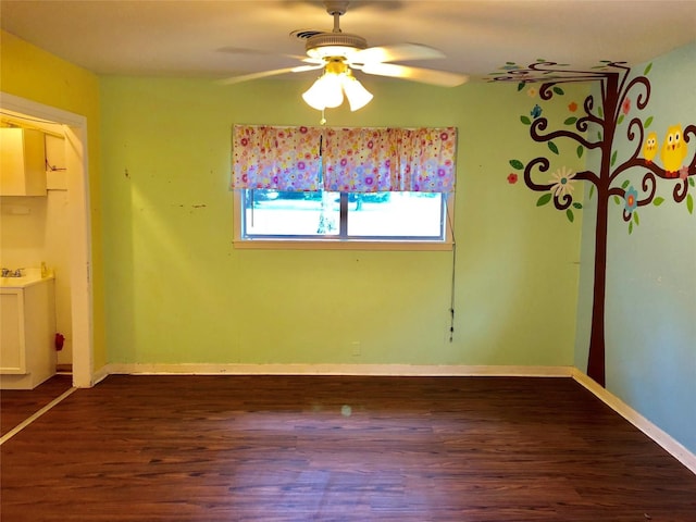 unfurnished bedroom with wood-type flooring and ceiling fan