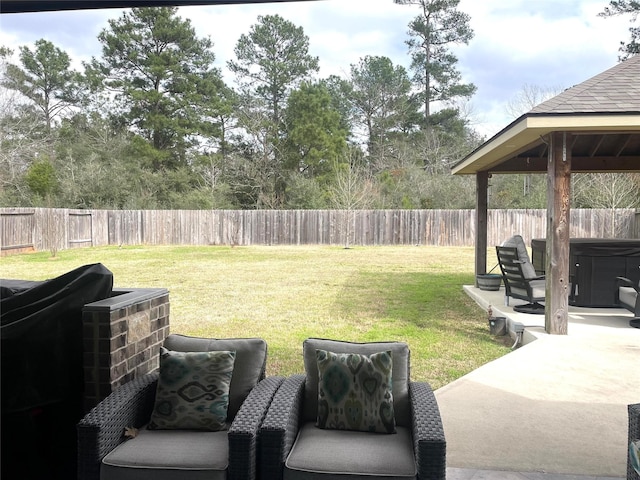 view of yard with a patio area