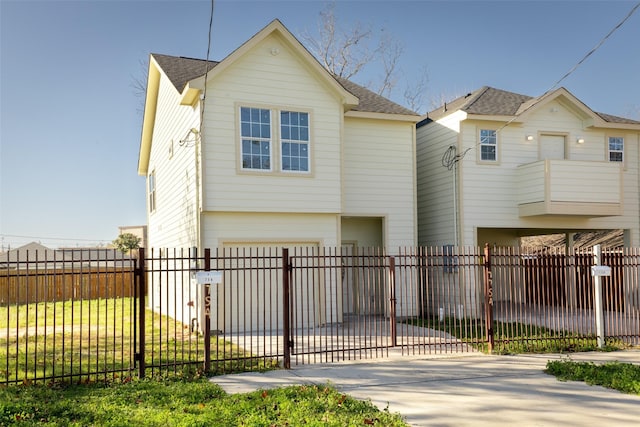 view of front of home with a front yard