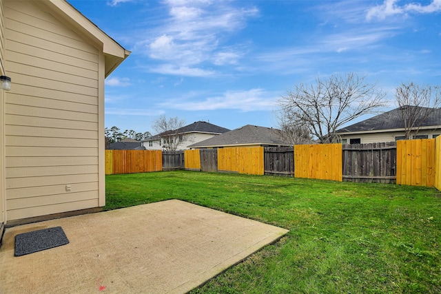 view of yard with a patio