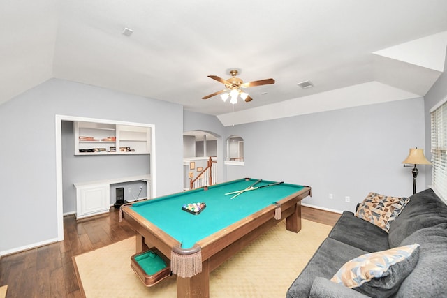 playroom with hardwood / wood-style flooring, billiards, ceiling fan, and vaulted ceiling