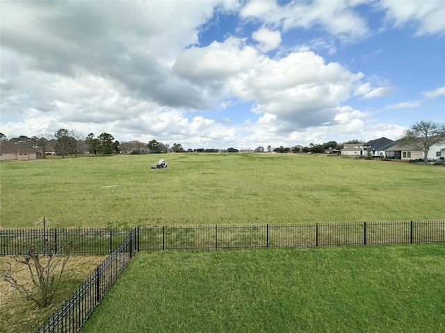 view of yard featuring a rural view