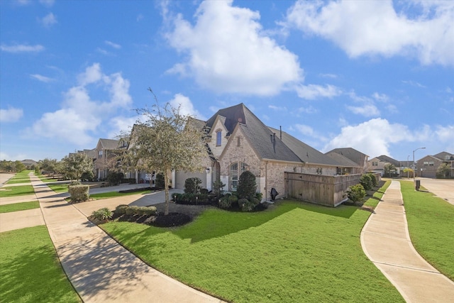 view of front of property with a front yard