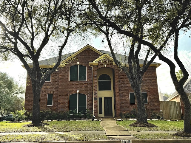 view of front of home with a front yard