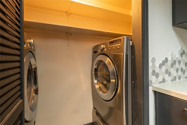 washroom featuring washer / dryer