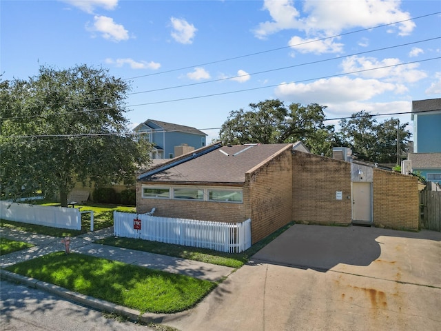 view of front of home