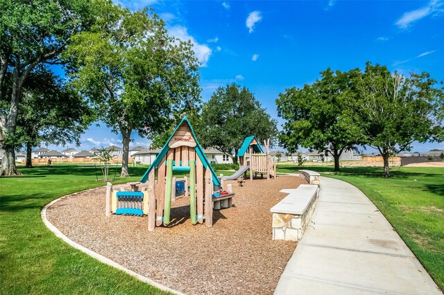 23506 Daisy Grubber Ln, Hockley, TX 77447 - community play area with a lawn and a residential view