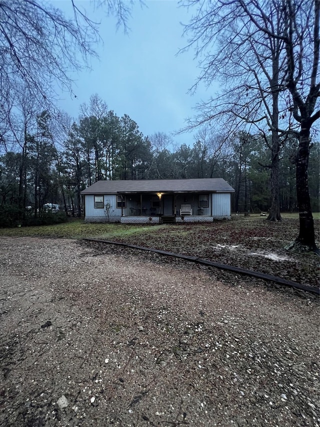 view of front facade with covered porch