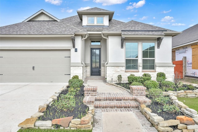 view of front of house featuring a garage