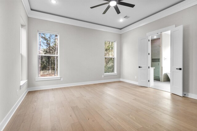 unfurnished room featuring crown molding, light hardwood / wood-style floors, and ceiling fan