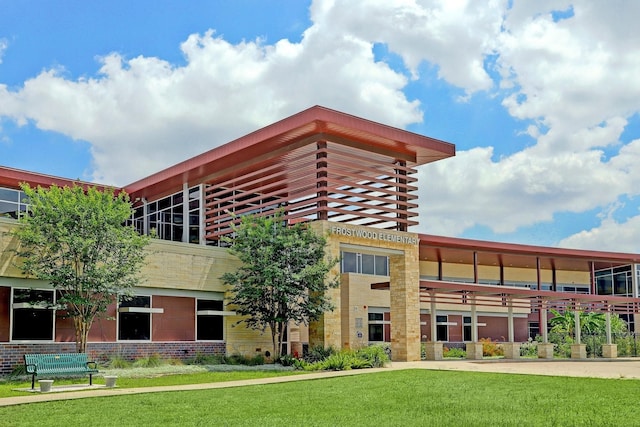 view of building exterior