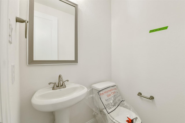 16119 Rustling Woods Rd, Conroe, TX 77302 - bathroom featuring a sink