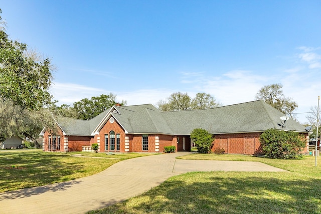 view of front of home with a front yard