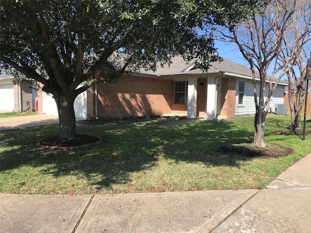 single story home featuring central AC and a front lawn