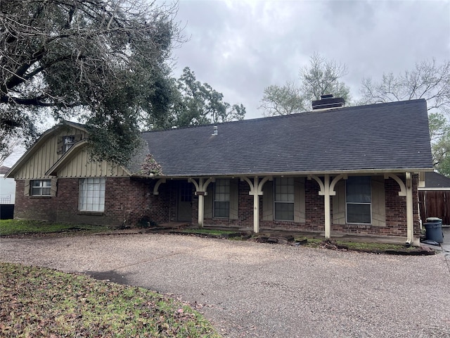 view of front facade featuring a porch