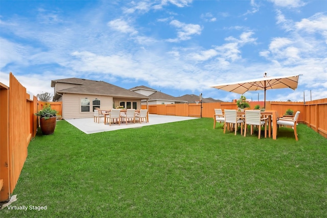 view of yard with a patio area