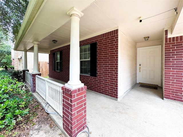 view of patio / terrace with covered porch