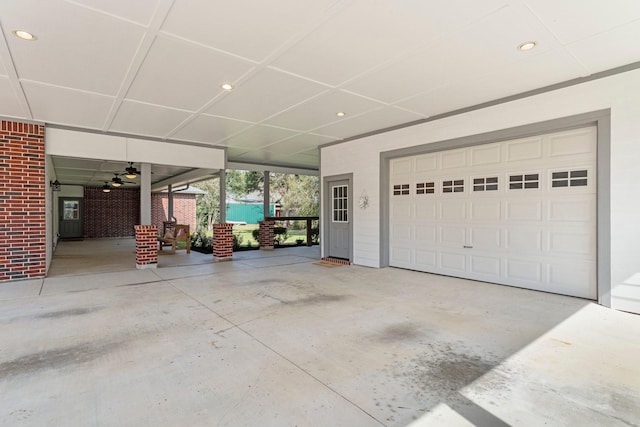 garage with ceiling fan