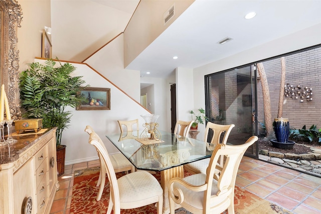 dining room featuring light tile patterned floors