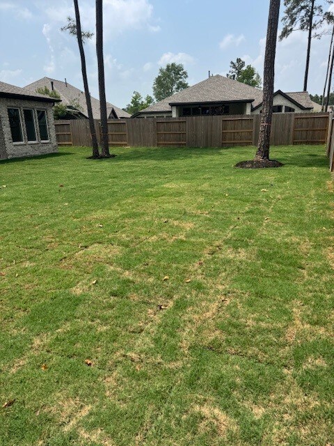 16147 Rustling Woods Rd, Conroe, TX 77302 - view of yard