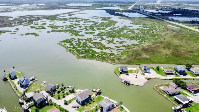 103 Bayou Vista Dr, Hitchcock, TX 77563