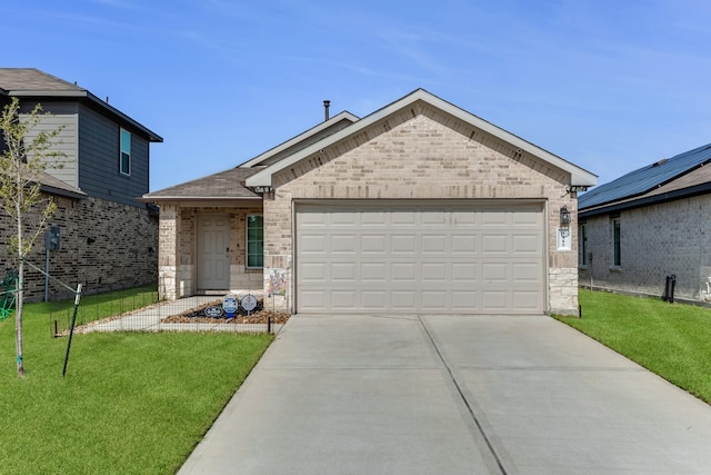 view of front facade featuring a garage and a front yard