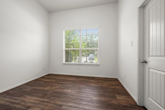 114 Kohen Ct, Montgomery, TX 77316 - empty room featuring dark wood finished floors and baseboards