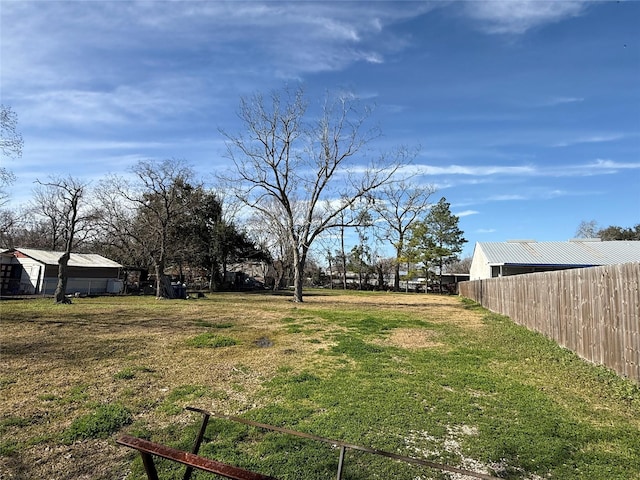 Listing photo 3 for 2608 Preston Ave, Pasadena TX 77503