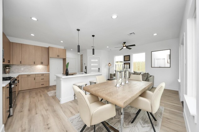 9026 Scott St, Houston, TX 77051 - dining space featuring recessed lighting, visible vents, light wood-type flooring, and ceiling fan