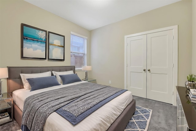 bedroom with a closet and carpet flooring