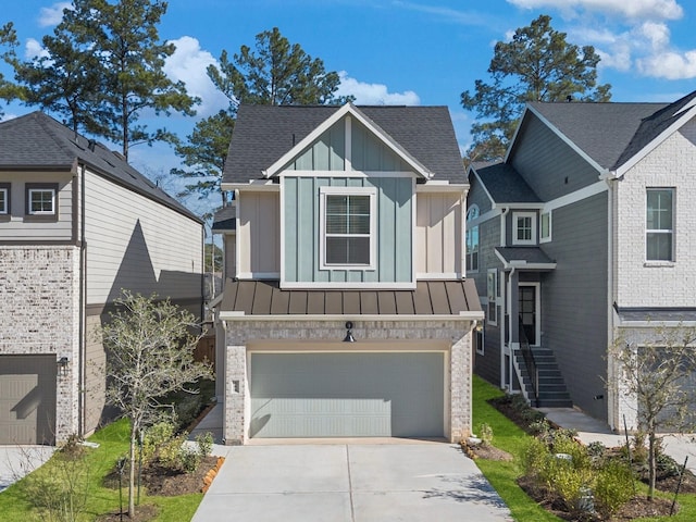 view of front of house featuring a garage