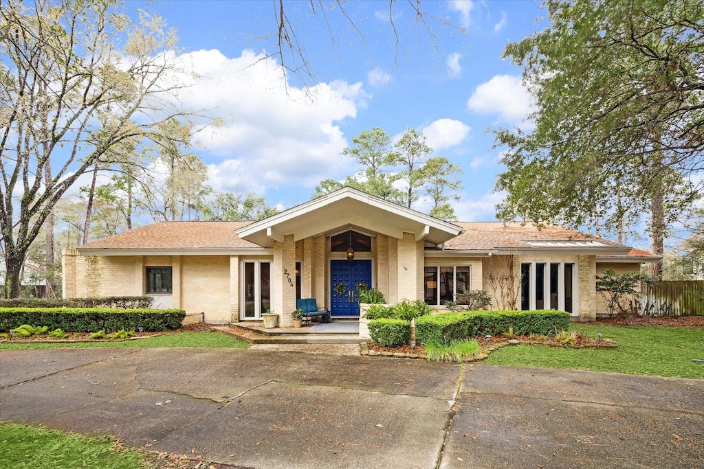 view of single story home