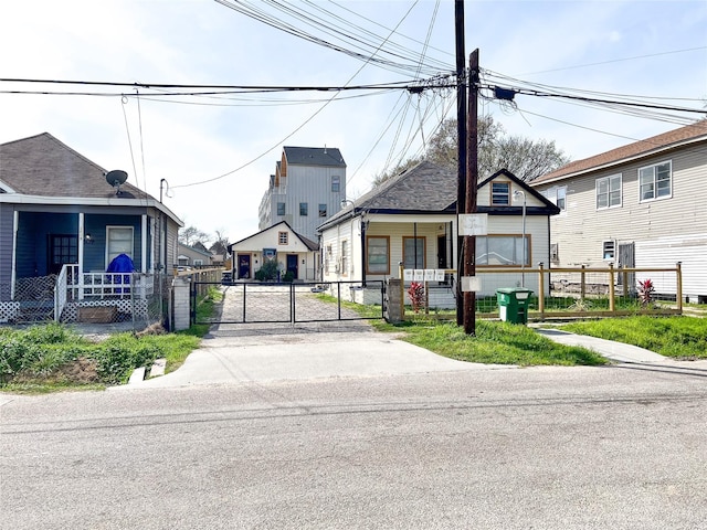 view of front of home featuring a porch