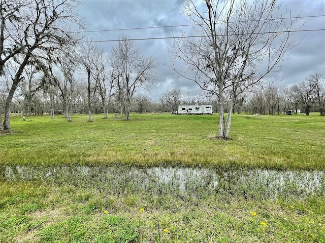 Listing photo 2 for 119 Pin Oak Dr, Angleton TX 77515