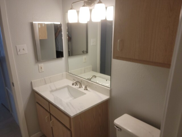1516 Bay Area Blvd Unit S6, B9, E7, S11, K15, K3, Houston, TX 77058 - bathroom featuring toilet and vanity